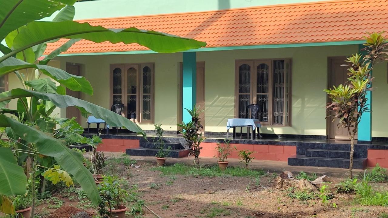 Hotel Greenland Thiruvananthapuram Екстериор снимка