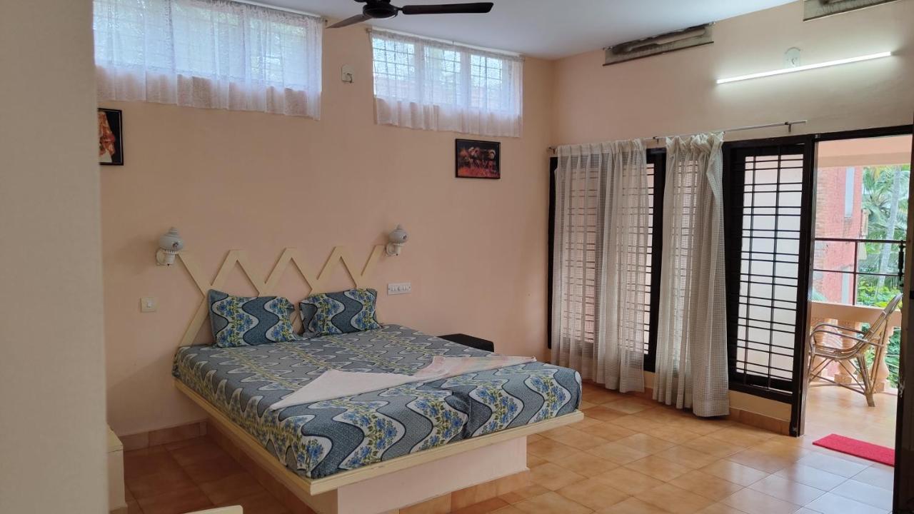 Hotel Greenland Thiruvananthapuram Екстериор снимка