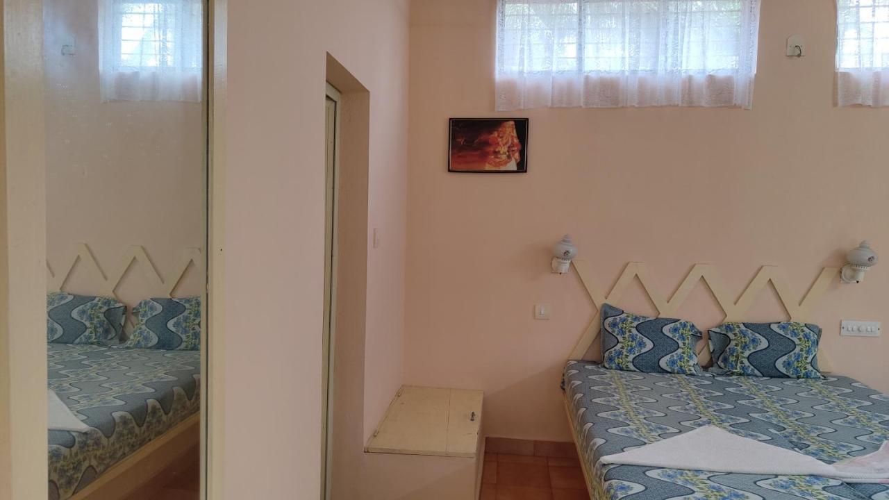 Hotel Greenland Thiruvananthapuram Екстериор снимка
